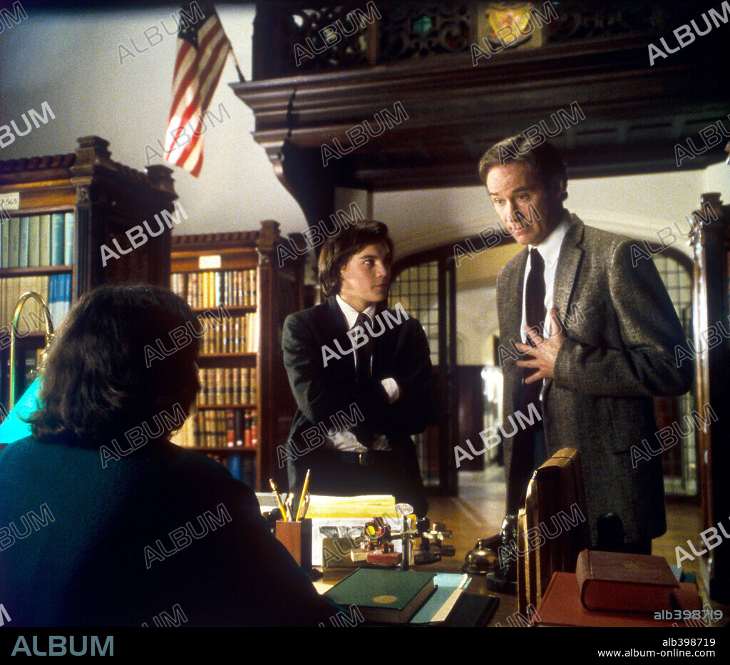 EMILE HIRSCH and KEVIN KLINE in THE EMPEROR'S CLUB, 2002, directed by MICHAEL HOFFMAN. Copyright UNIVERSAL STUDIOS / TODD, DEMMIE.