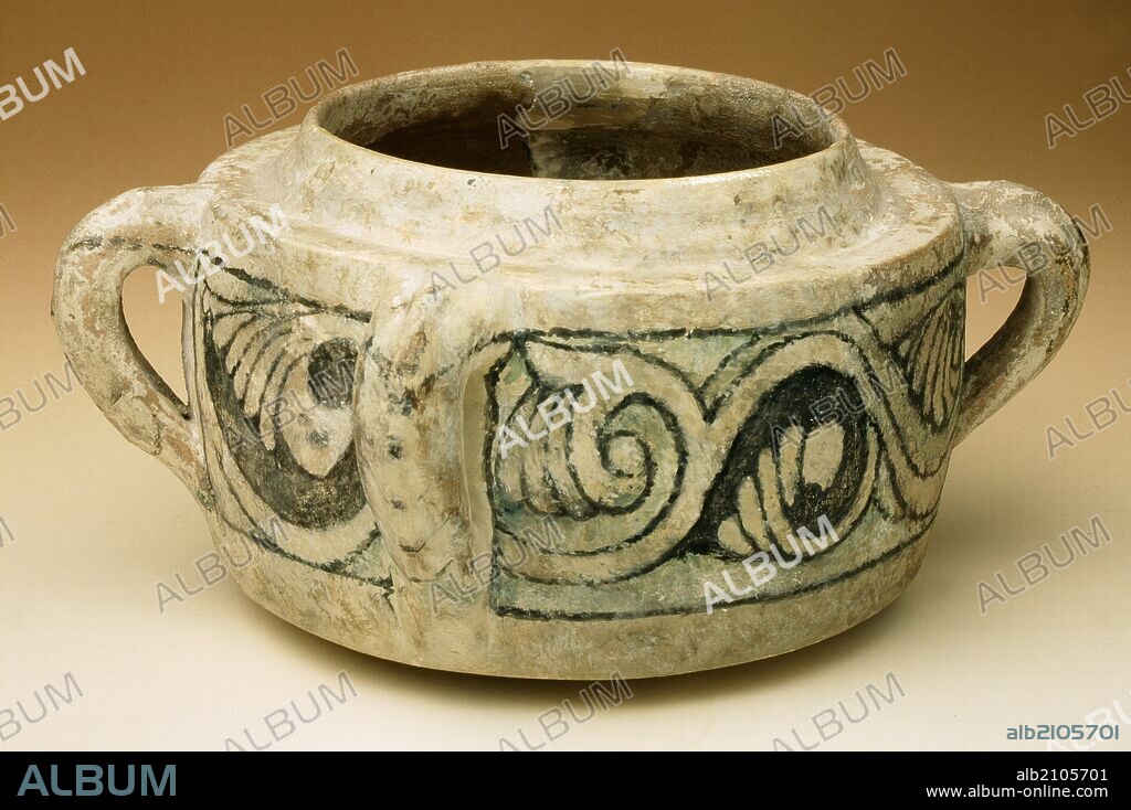 CERAMICA. Nº INV. 4436. (DIAMETRO 20 CM) MUSULMAN. (EXPOSICION :ARTE ISLAMICO ESPAÑOL)(DEPOSITO: MUSEO DE GRANADA ).