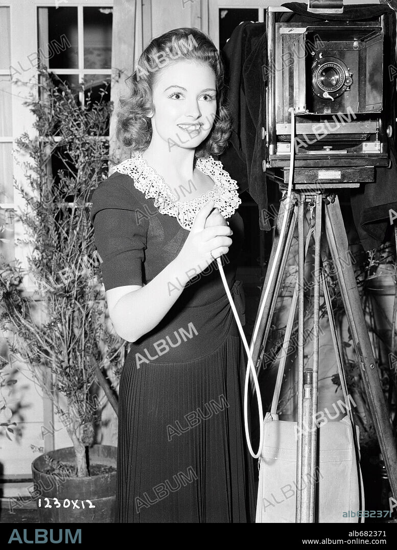 DONNA REED in THE COURTSHIP OF ANDY HARDY (1942), directed by GEORGE B. SEITZ. Copyright M.G.M.