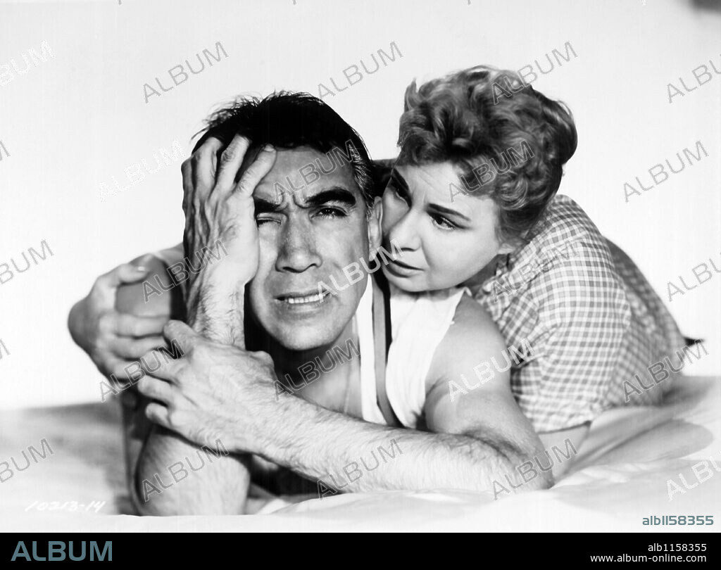 ANTHONY QUINN and SHIRLEY BOOTH in HOT SPELL, 1958, directed by DANIEL MANN. Copyright PARAMOUNT PICTURES.