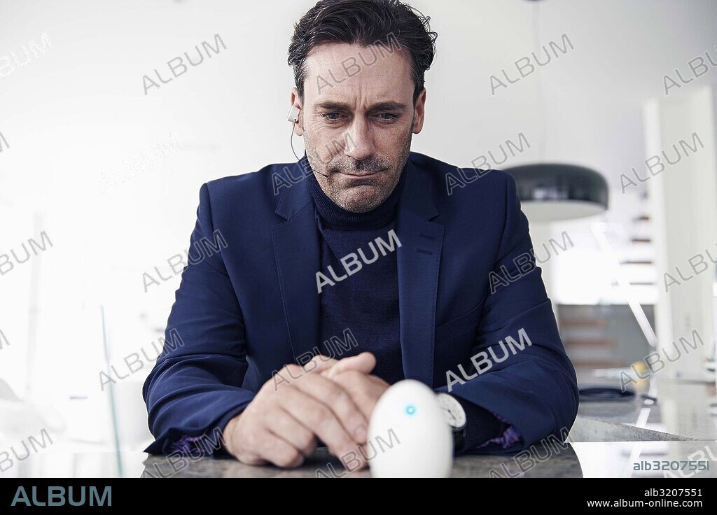 JON HAMM in BLACK MIRROR, 2011, directed by OWEN HARRIS. Copyright CHANNEL 4/ZEPPOTRON.