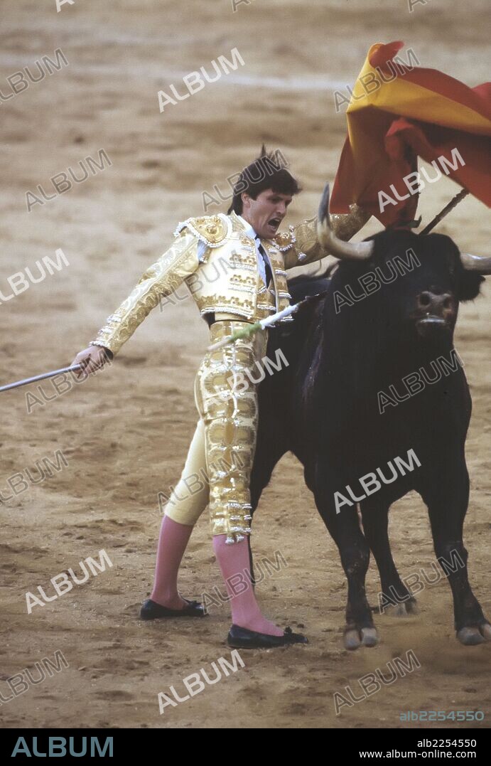 ESPARTACO. JUAN ANTONIO RUIZ. MATADOR DE TOROS ESPAÑOL. ESPARTINAS 1962-.