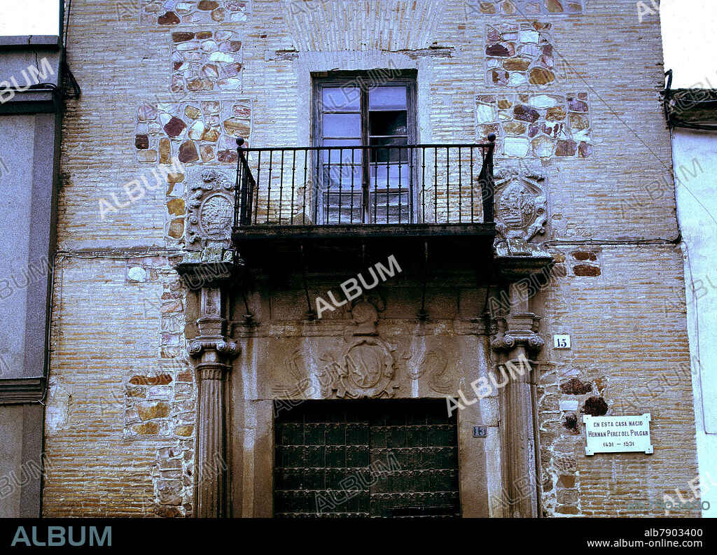 CASA NATAL DE HERNAN PEREZ DEL PULGAR.