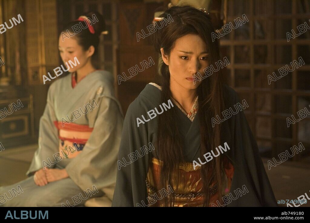 LI GONG y ZIYI ZHANG en MEMORIAS DE UNA GEISHA, 2005 (MEMOIRS OF A GEISHA), dirigida por ROB MARSHALL. Copyright COLUMBIA PICTURES / JAMES, DAVID.