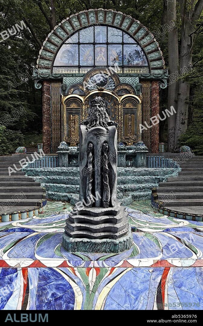 Nymphaeum Omega fountain, Ernst Fuchs Museum, former mansion of architect Otto Wagner, Vienna, Austria, Europe, PublicGround