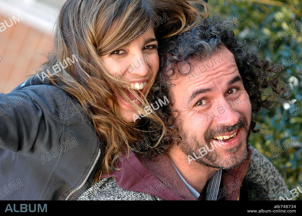 GUILLERMO TOLEDO y LUCIA JIMENEZ en LOS 2 LADOS DE LA CAMA, 2005, dirigida por EMILIO MARTINEZ-LAZARO. Copyright TELESPAN 2000 S.L./ESTUDIOS PICASSO/IMPALA S.A.