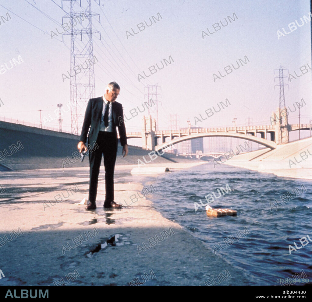 LEE MARVIN en A QUEMARROPA, 1967 (POINT BLANK), dirigida por JOHN BOORMAN. Copyright M.G.M.