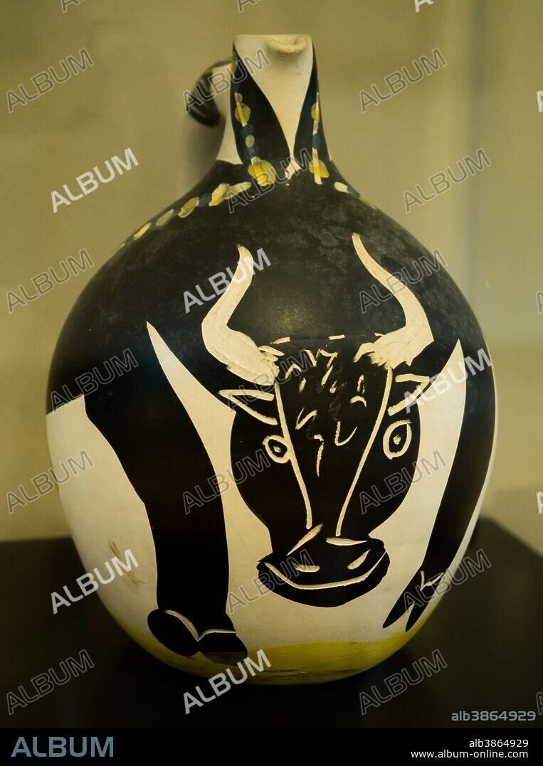 PABLO PICASSO. PICASSO, PABLO RUIZ, "TORO", (1955). CERÁMICA GALERIA DE  ARTE MODERNO DE MILÁN.