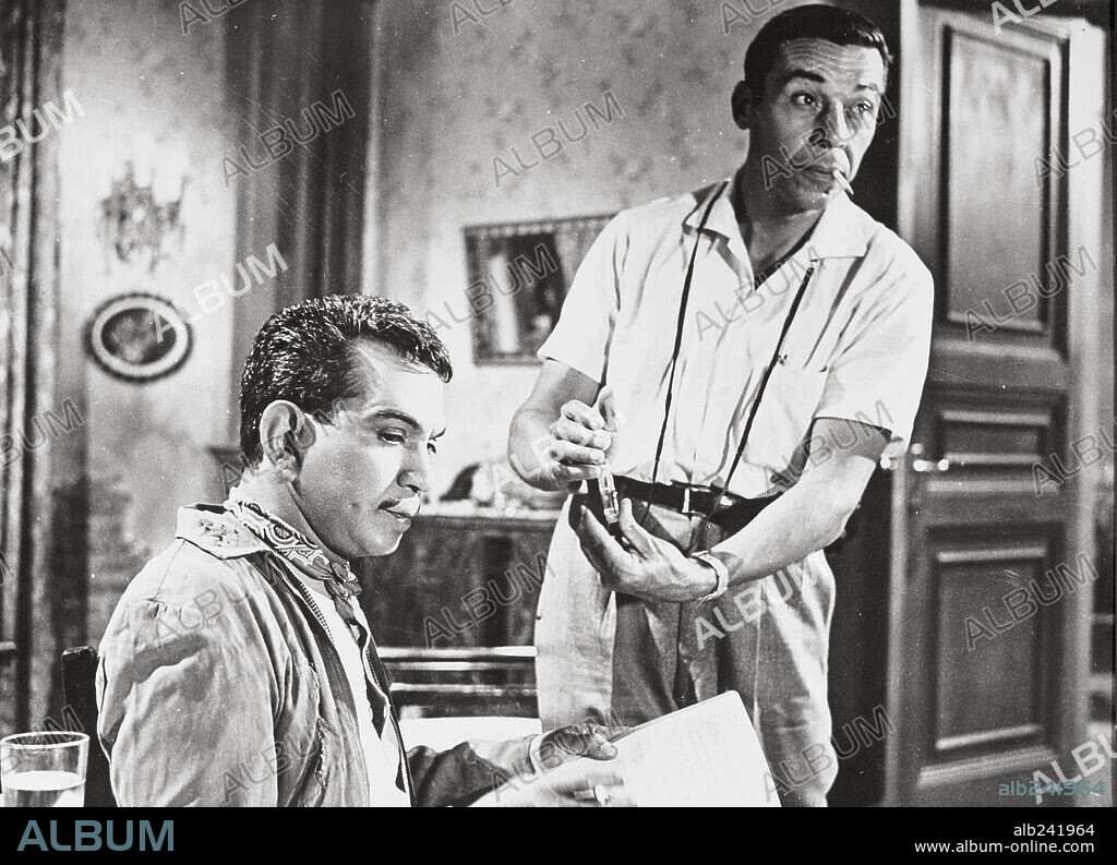 CANTINFLAS en EL EXTRA, 1962, dirigida por MIGUEL M. DELGADO. Copyright POSA FILMS, S.A.