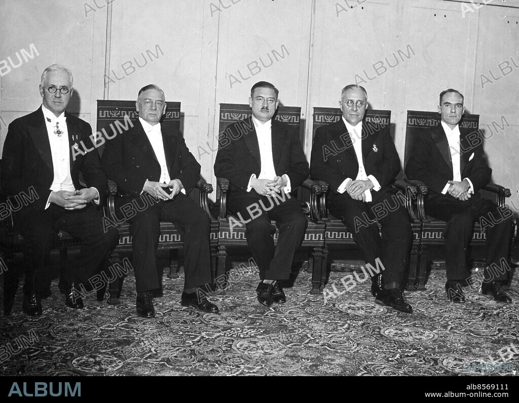 STOCKHOLM Nobel prize 1936 . Prizewinners from left: Dale Henry, Otto Loewi, Peter Debye,Victor Hess and Carl Andersson . Foto: TT Kod: 190 . COPYRIGHT SCANPIX SWEDEN.