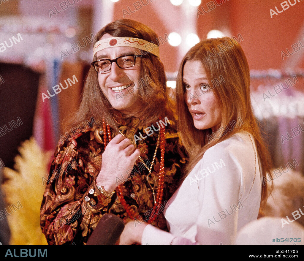 LEIGH TAYLOR-YOUNG and PETER SELLERS in I LOVE YOU, ALICE B. TOKLAS, 1968, directed by HY AVERBACK. Copyright WARNER BROTHERS.