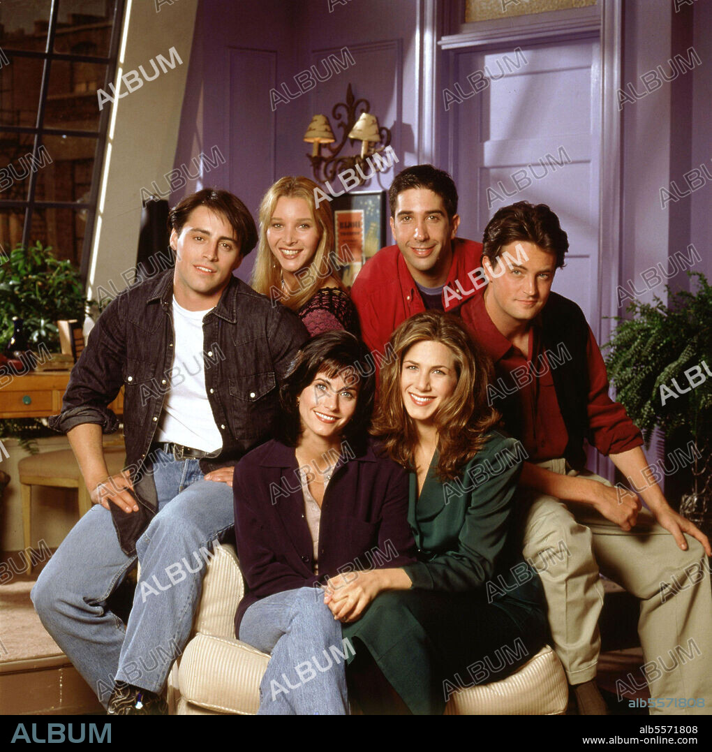 JENNIFER ANISTON, COX COURTENEY, LISA KUDROW, MATT LEBLANC, MATTHEW PERRY und DAVID SCHWIMMER. COURTENEY COX, DAVID SCHWIMMER, JENNIFER ANISTON, LISA KUDROW, MATT LEBLANC und MATTHEW PERRY in FRIENDS, 1994, unter der Regie von GAIL MANCUSO, GARY HALVORSON, JAMES BURROWS, MICHAEL LEMBECK und PETER BONERZ. Copyright WARNER BROS. TELEVISION.