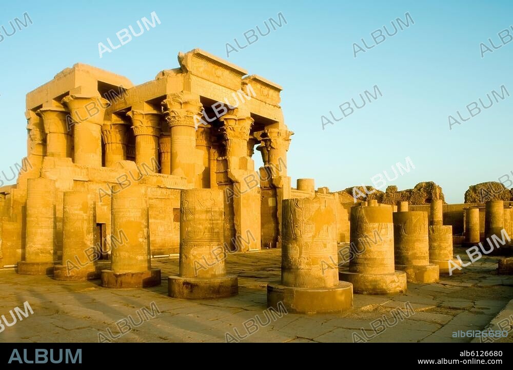 Aegypten, Kom Ombo (Kum Umbu), Doppeltempel von Kom Ombo.