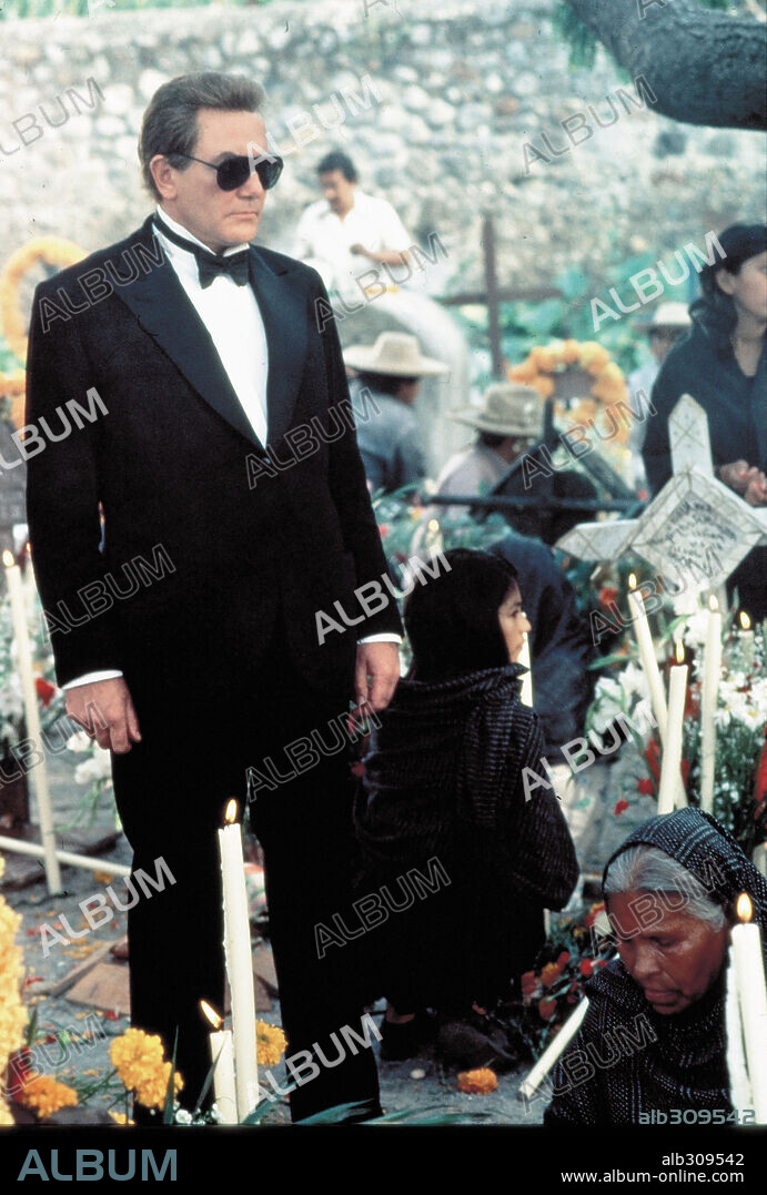 ALBERT FINNEY in UNDER THE VOLCANO, 1984, directed by JOHN HUSTON. Copyright UNIVERSAL PICTURES.