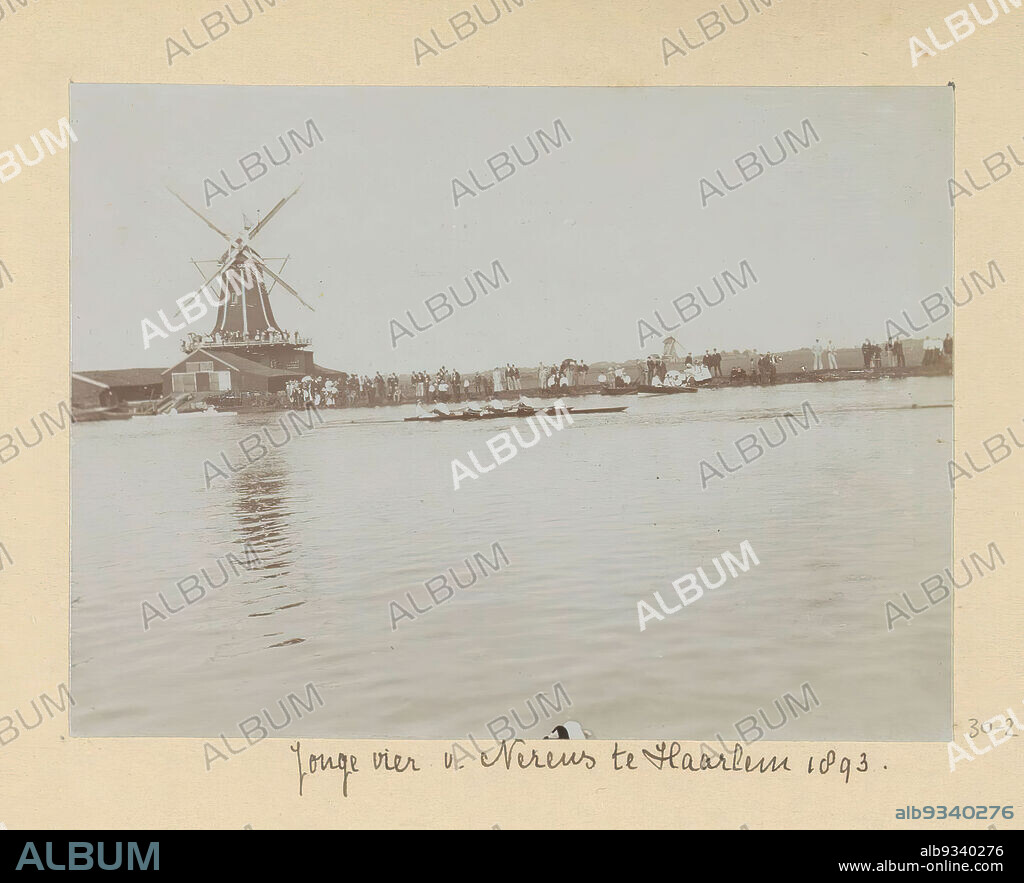 Jonge Vier' of the Amsterdam rowing club Nereus at Haarlem, Photo 2 on album page 30 from album Amsterdam 1890-1894., maker: Hendrik Herman van den Berg, Amsterdam, in or after 1890 - in or before 1894, photographic support WZQTR.