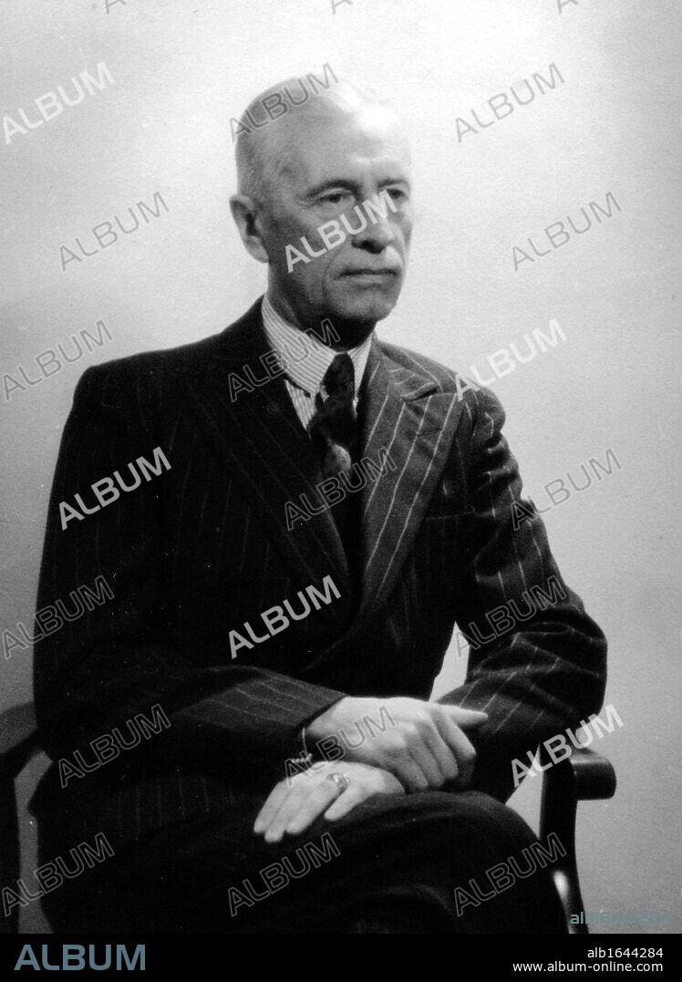 Wladyslaw Raczkiewicz 1885-1947 Polish politician. President of the Polish government in exile from 1939 until his death in 1947.