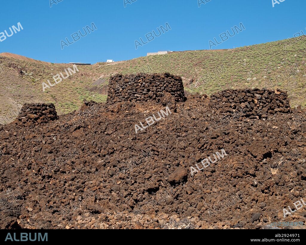 NECROPOLIS DE MAIPES, AGAETE, GRAN CANARIA.