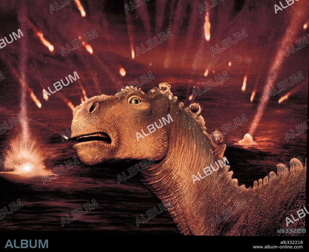 DINOSAUR, 2000, directed by ERIC LEIGHTON and RALPH ZONDAG. Copyright WALT DISNEY PICTURES.