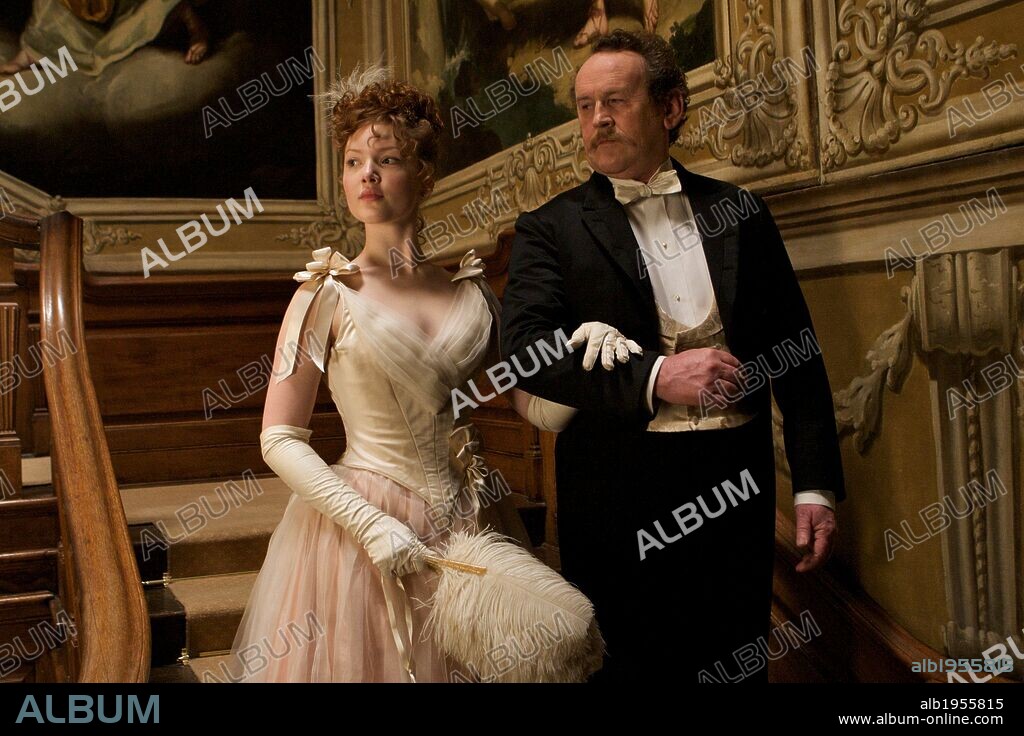 COLM MEANEY and HOLLIDAY GRAINGER in BEL AMI, 2011, directed by DECLAN DONNELLAN and NICK ORMEROD. Copyright REDWAVE FILMS.