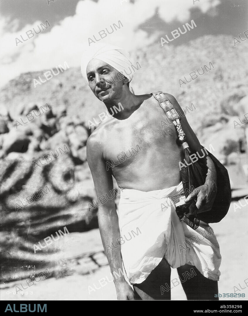 SAM JAFFE in GUNGA DIN, 1939, directed by GEORGE STEVENS. Copyright RKO.