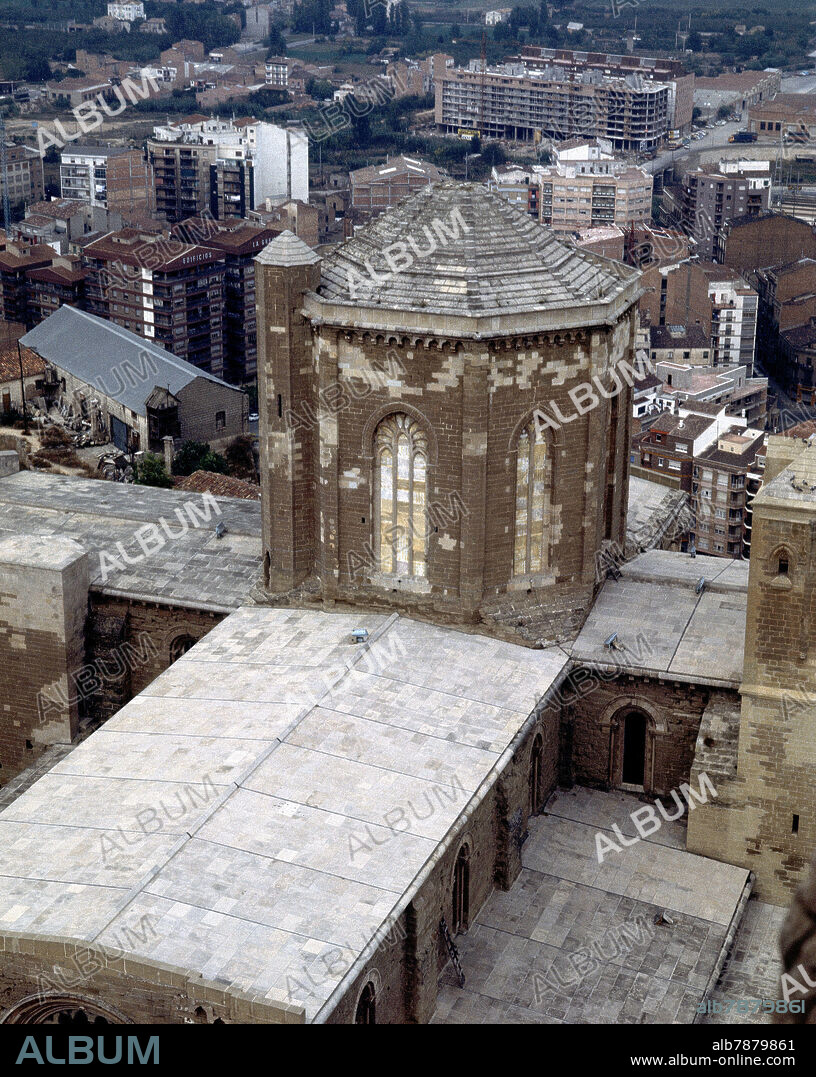 VISTA AEREA DE LA CATEDRAL-PLANTA CRUCIFORME,CIMBORRIO-S XIII-ARQUITECTURA GOTICA - FOTO AÑOS 70.