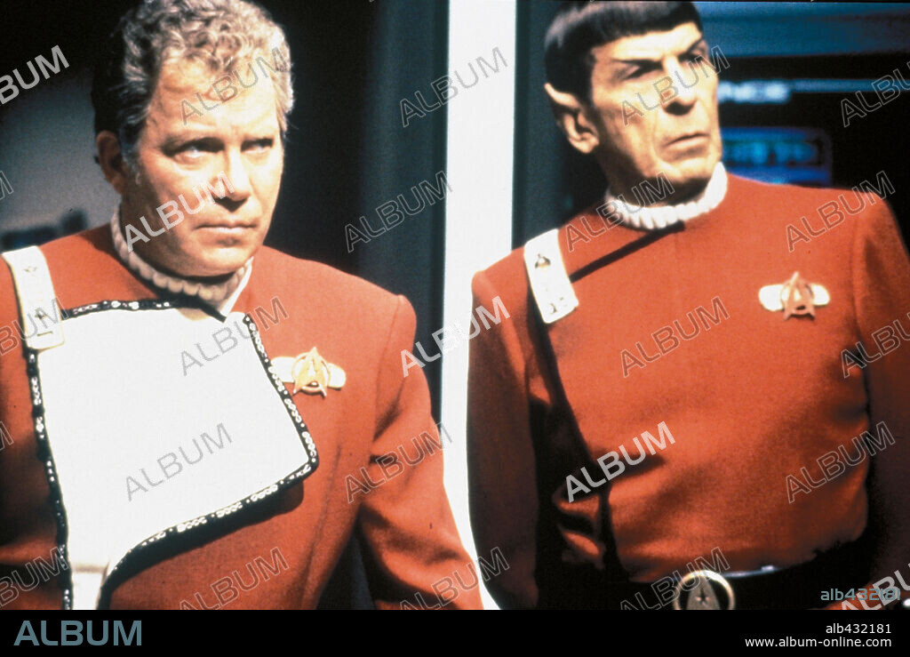 LEONARD NIMOY y WILLIAM SHATNER en STAR TREK VI: AQUEL PAIS DESCONOCIDO, 1991 (STAR TREK VI: THE UNDISCOVERED COUNTRY), dirigida por NICHOLAS MEYER. Copyright PARAMOUNT PICTURES.