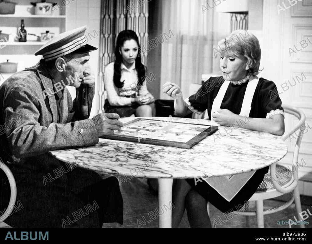 GRACITA MORALES en LAS PANTERAS SE COMEN A LOS RICOS, 1969, dirigida por RAMON FERNANDEZ. Copyright ATLANTIDA FILMS.