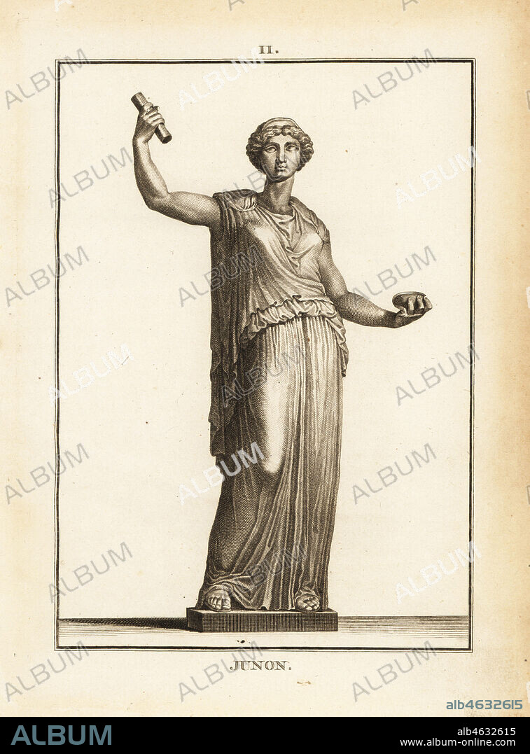 Statue of the Roman goddess Juno, queen of the gods. Copperplate engraving by Francois-Anne David from Museum de Florence, ou Collection des Pierres Gravees, Statues, Medailles, Chez F.A. David, Paris, 1787. David (1741-1824) drew and engraved the illustrations based on Roman statues, engraved stones and medals in the collection of the Museum de Florence and the cabinet of curiosities of the Grand Duke of Tuscany.