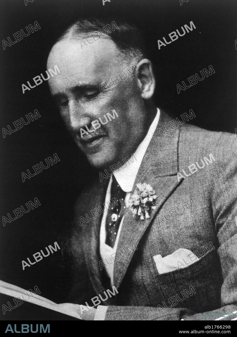 Carlos Arniches Barreda (1866-1943). Comediógrafo alicantino.