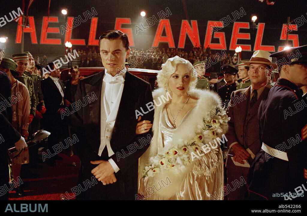 di caprio and GWEN STEFANI. GWEN STEFANI and Leonardo DiCaprio in THE AVIATOR, 2004, directed by MARTIN SCORSESE. Copyright MIRAMAX FILMS.