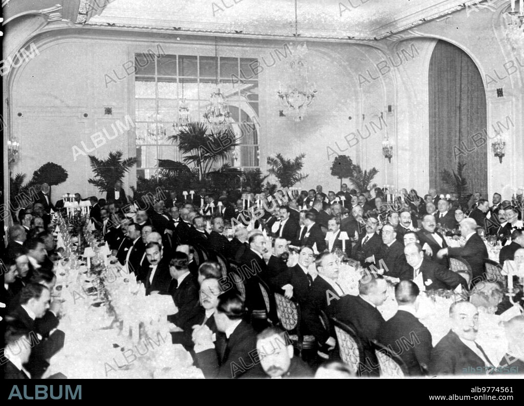 December 4, 1917. At the Ritz hotel in Madrid. Banquet with which the Catalan Colony presented last night to the Ministers of Finance, Mr. Ventosa; Of Public Instruction, Mr. Rodes and To the General Directors of Agriculture, Marquis de Camps, and of Customs, Mr. Ferrer and Vidal.