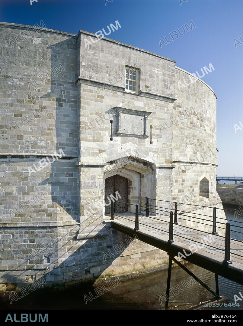 Gatehouse of Calshot Castle, near Fawley, Hampshire, c2000s(?). Calshot Castle was built in 1539-1540 as an artillery fort to guard the entrance to Southampton Water against the threat of invasion. It remained a military base until after World War II.