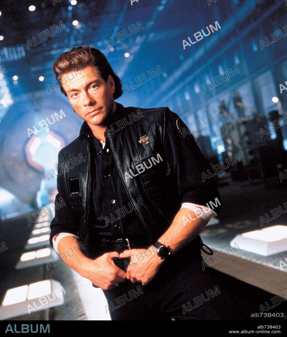 JEAN-CLAUDE VAN DAMME in TIMECOP, 1994, directed by PETER HYAMS. Copyright UNIVERSAL PICTURES.