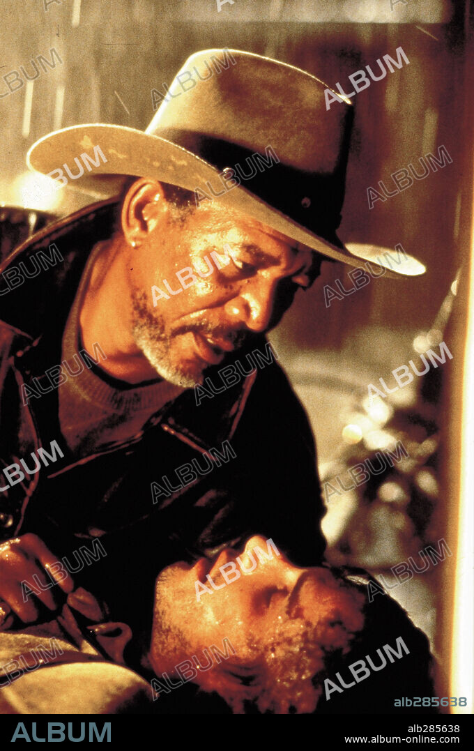 CHRISTIAN SLATER and MORGAN FREEMAN in HARD RAIN, 1998. Copyright POLYGRAM.