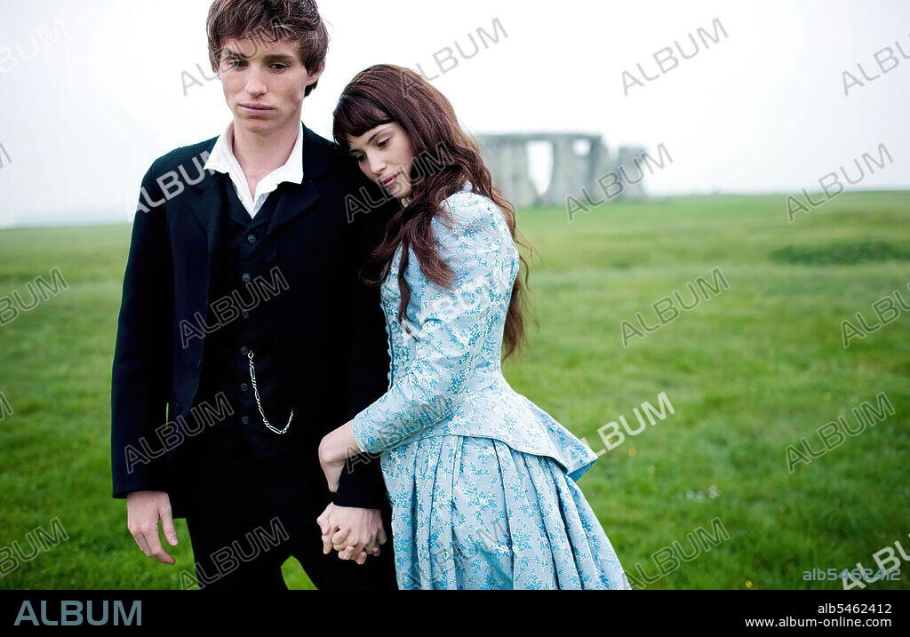 EDDIE REDMAYNE and GEMMA ARTERTON in TESS OF THE D'URBERVILLES, 2008, directed by DAVID BLAIR. Copyright BBC.