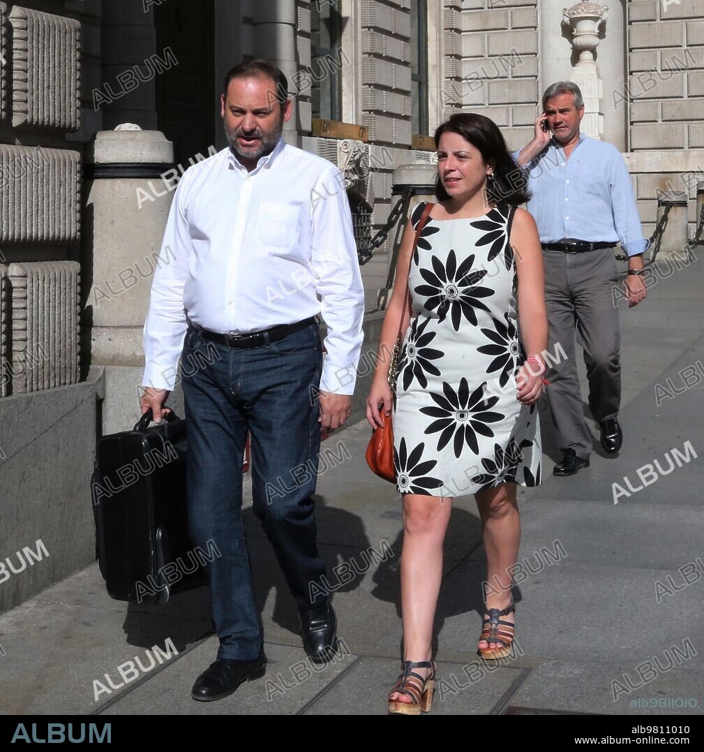Madrid, 05/26/2017. José Luis Ábalos and Adriana Lastra upon their arrival at the Congress of Deputies to hold a meeting with the socialist parliamentary group of the PSOE. Photo: Jaime García ARCHDC.