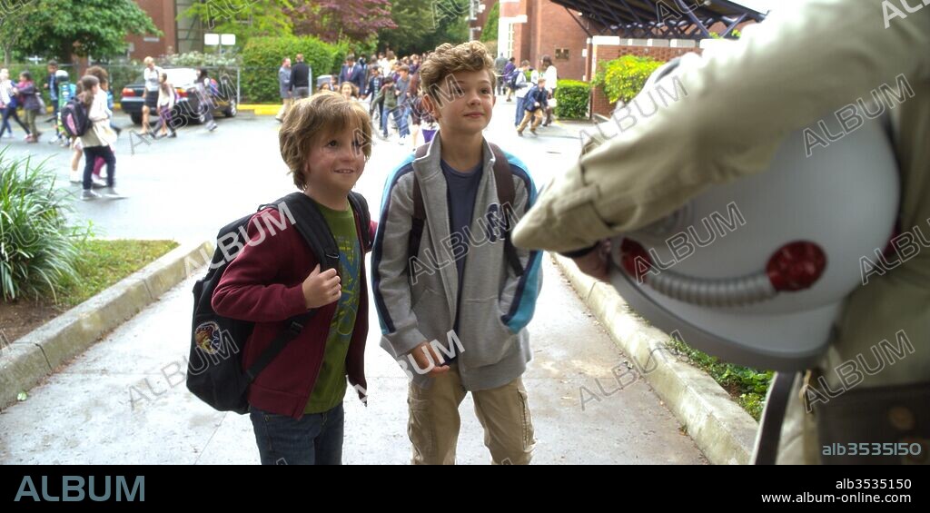 JACOB TREMBLAY and NOAH JUPE in WONDER, 2017, directed by STEPHEN CHBOSKY. Copyright LIONSGATE/MANDEVILLE FILMS/PARTICIPANT MEDIA/WALDEN MEDIA.