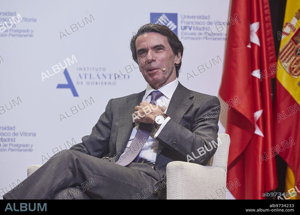 Pozuelo de Alarcón (Comunidad de Madrid), 28/01/2020. Aula magna de la Universidad Francisco de Vitoria. Encuentro de Pablo Casado y José María Aznar en el aula de liderazgo IADG-UFV. Foto: Guillermo Navarro. ARCHDC.