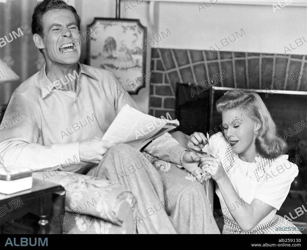 GINGER ROGERS y ROBERT RYAN en COMPAÑERO DE MI VIDA, 1943 (TENDER COMRADE), dirigida por EDWARD DMYTRYK. Copyright RKO.
