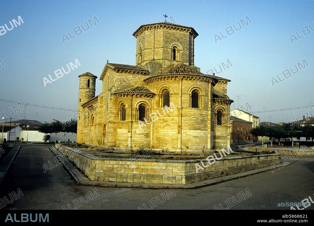 Frómista, Iglesia de San Martín y ábside (románico); Camino de Santiago.