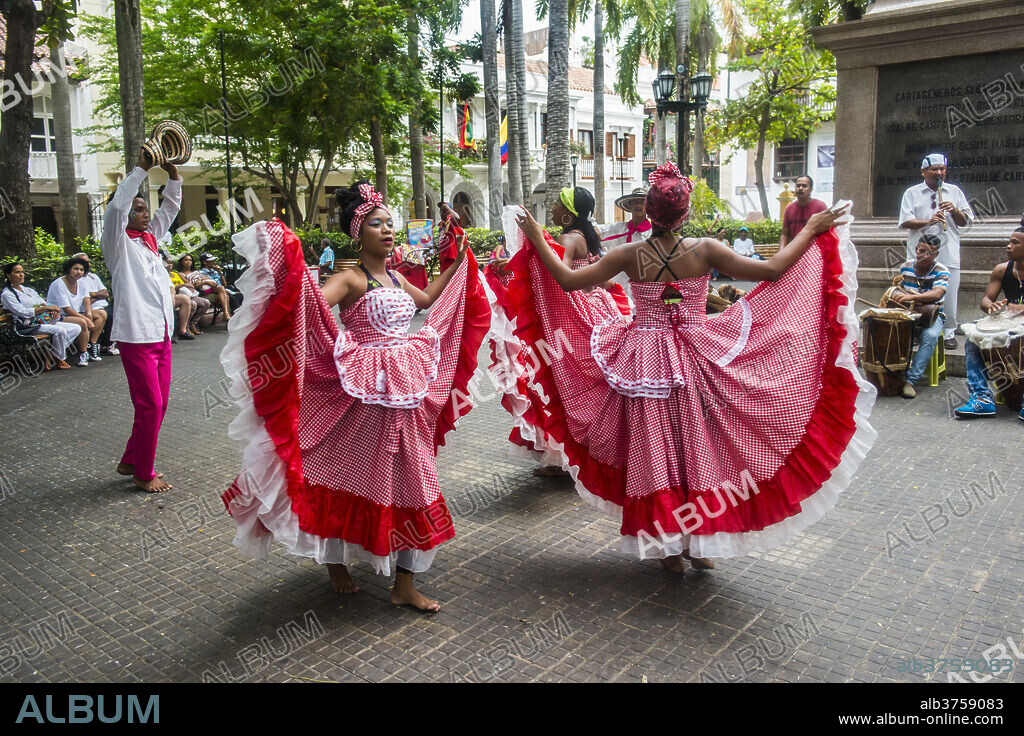 Traditional dancing in Cartagena, Colombia, South America.