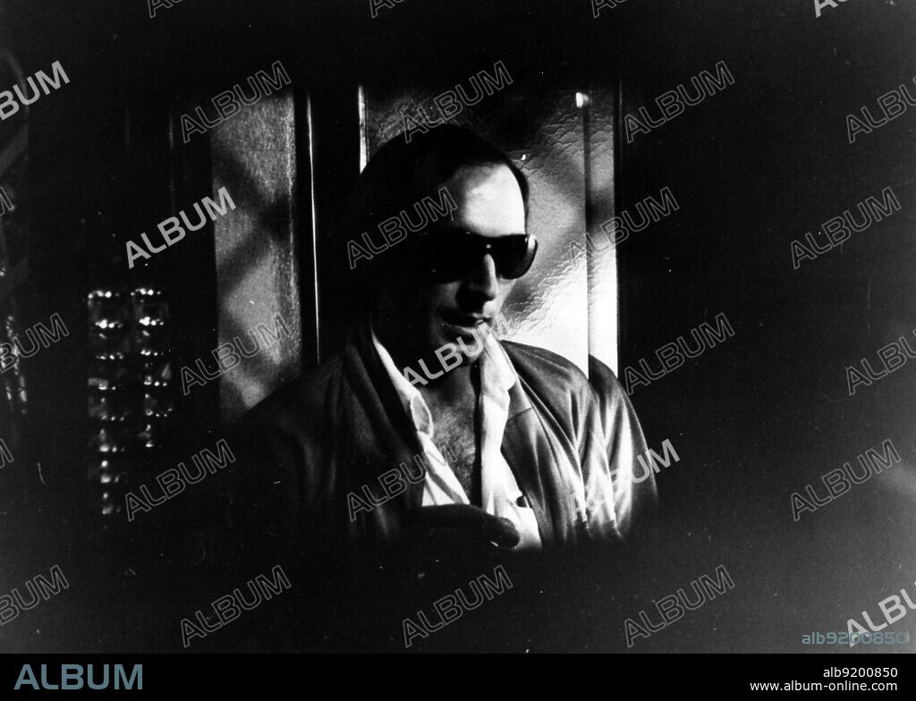 EUSEBIO PONCELA en ARREBATO, 1980, dirigida por IVAN ZULUETA. Copyright NICOLAS ASTIARRAGA P.C.