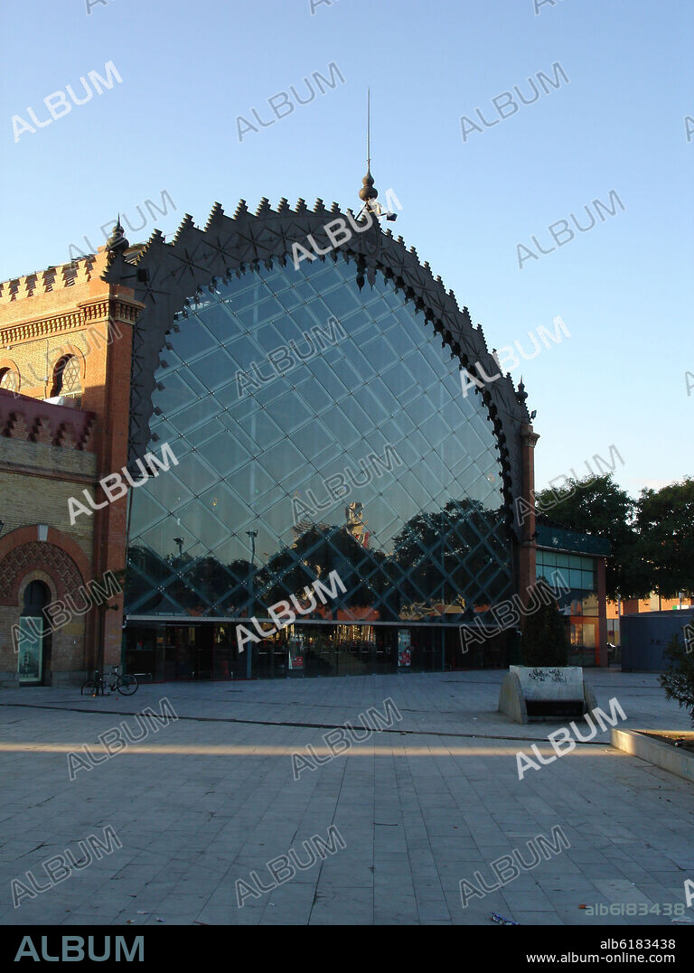 ANTIGUA ESTACION DE CORDOBA - EDIFICIO NEOMUDEJAR CONSTRUIDO EN 1889 PARA ALBERGAR AL PABELLON DE SEVILLA EN LA EXPOSICION IBEROAMERICANA DE 1929.