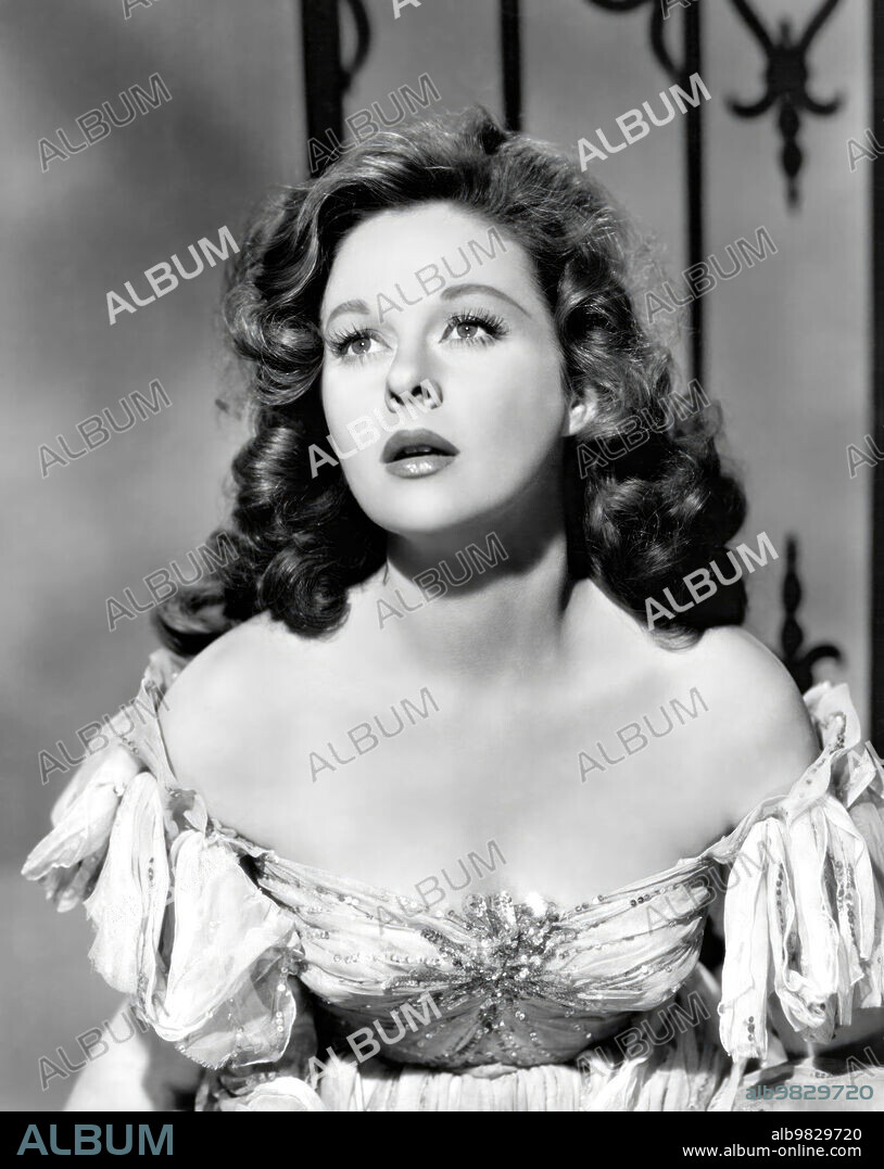 SUSAN HAYWARD in THE LOST MOMENT, 1947, directed by MARTIN GABEL. Copyright UNIVERSAL INTERNATIONAL.