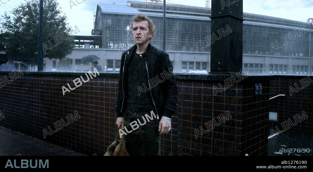 JENS ALBINUS in THIS IS LOVE, 2009, unter der Regie von MATTHIAS GLASNER. Copyright BADLANDS FILM.