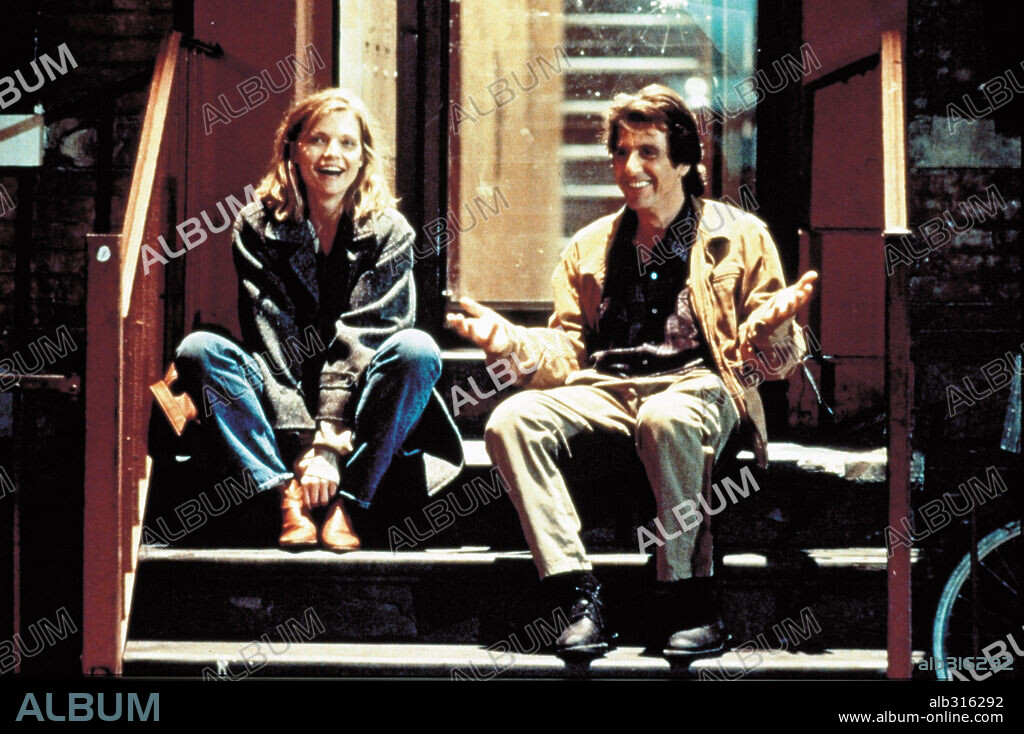 AL PACINO and MICHELLE PFEIFFER in FRANKIE AND JOHNNY, 1991, directed by GARRY MARSHALL. Copyright PARAMOUNT PICTURES.
