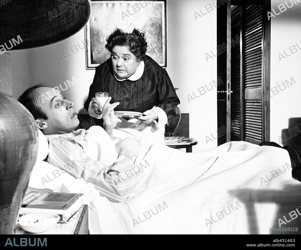 JUANJO MENENDEZ y RAFAELA APARICIO en EL ABOMINABLE HOMBRE DE LA COSTA DEL SOL, 1970, dirigida por PEDRO LAZAGA. Copyright PEDRO MASO P.C.