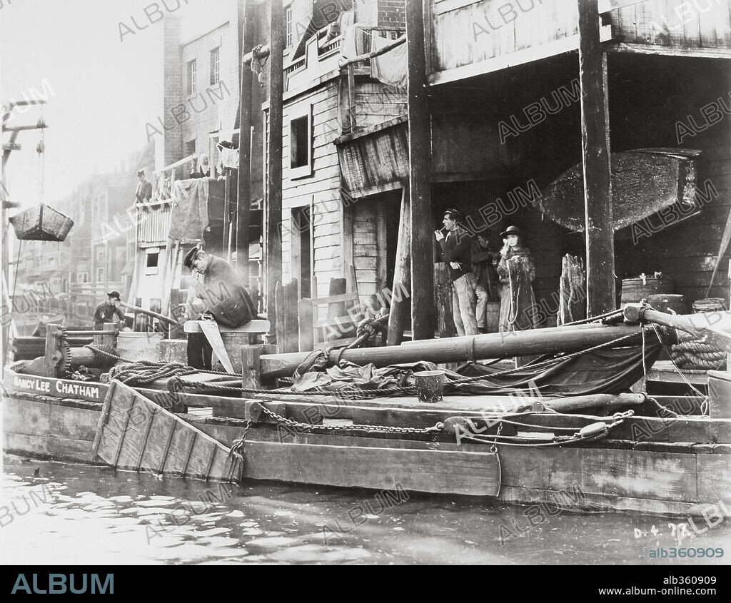 LIRIOS ROTOS [CULPA AJENA], 1919 (BROKEN BLOSSOMS), dirigida por D. W. GRIFFITH. Copyright GRIFFITH/UNITED ARTISTS.