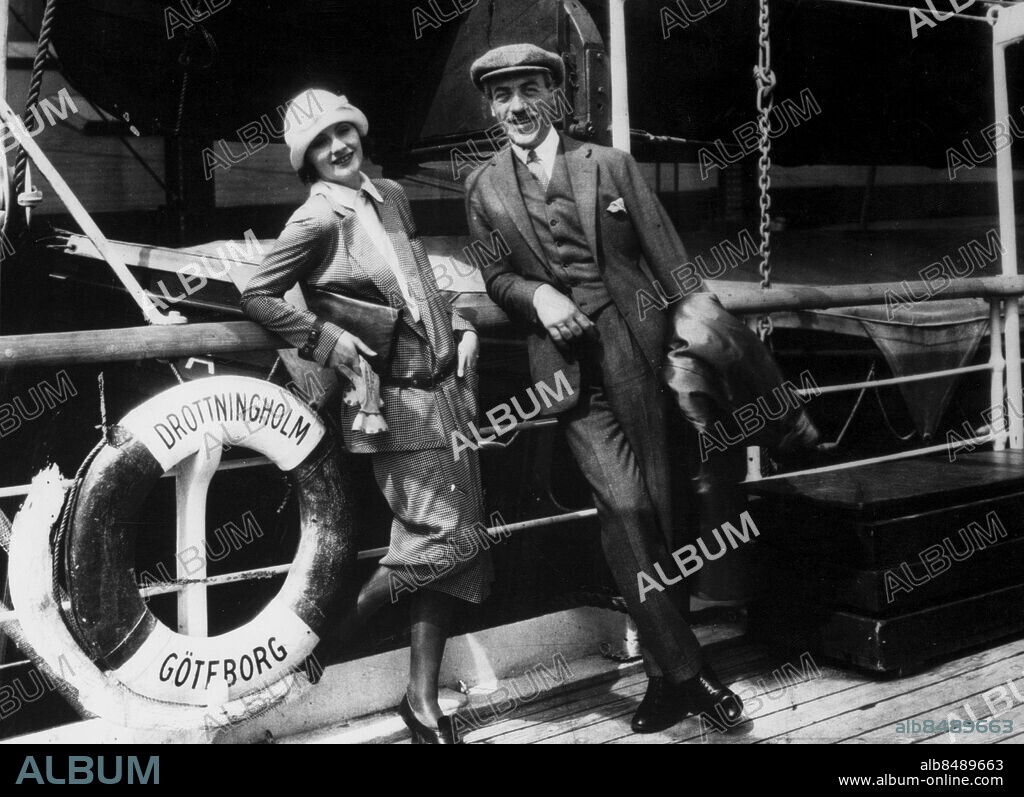 STOCKHOLM 1925 - . Swedish actress Greta Garbo on her way to the USA with film director Mauritz Stiller.. ************. Skådespelerskan Greta Garbo på väg till USA tillsammans med filmregissören Mauritz Stiller.. Photo: Pressens Bild / SCANPIX code 190.