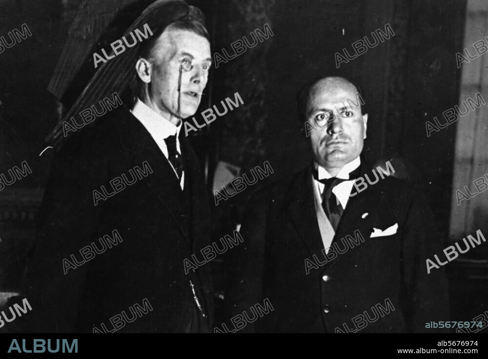 Chamberlain, Sir (Joseph) Austen British politician (1924-29 Foreign Minister, 1925 Nobel Peace Prize), Birmingham 16.10.1863 - London 16.3.1937. - British Foreign Minister Joseph Austen Chamberlain (left) visits Benito Mussolini in Italy. Photo, 1924.